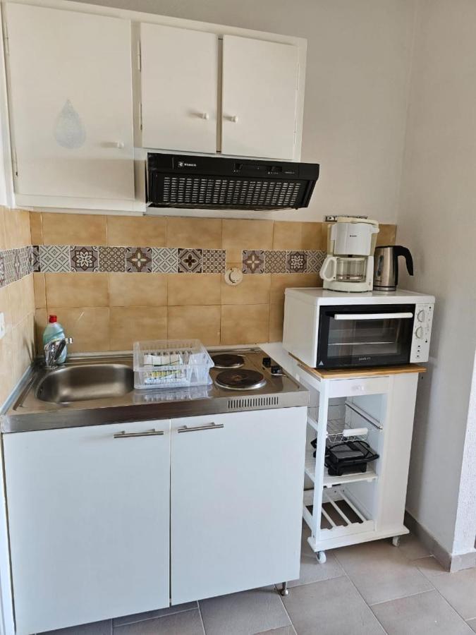 Standart Apartments , Glyfada Beach Экстерьер фото