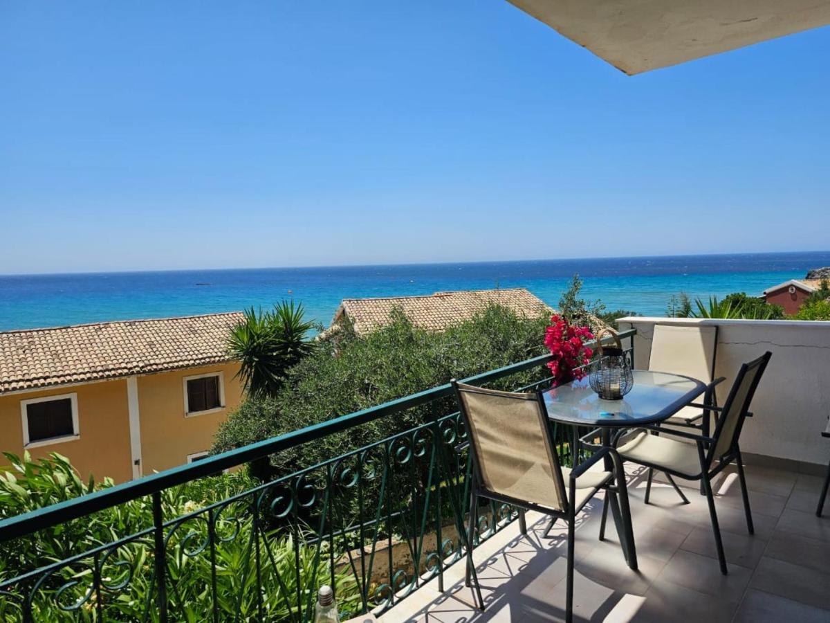 Standart Apartments , Glyfada Beach Экстерьер фото